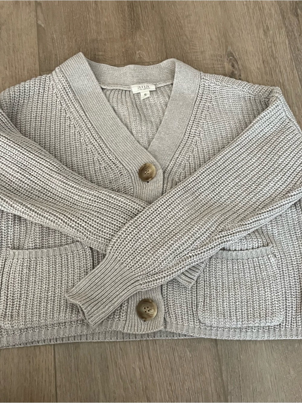 ana Light Beige Chunky V‑Neck Button Cardigan
